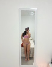 JOVENCITA EXCITANTE Y ARDIENTE, DE PASO POR BARCELONA