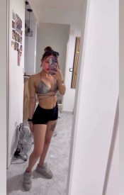 JOVEN MUY MOJADITA Y CALIENTE EN ELCHE