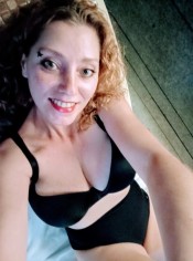 NANCY, ELEGANTE Y SEDUCTORA /ELEGANT AND SEDUCTIVE