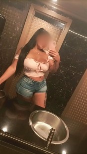 LA DIOSA DEL SEXO Y LA FIESTA NOVEDAD EN IRUN