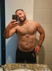 JOVENCITO BIEN DOTADO Y VENOSO, FETICHISTA