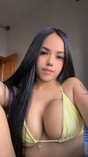 CHICAS LATINAS