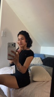 ALE FEM MUY TIERNA Y SEXY