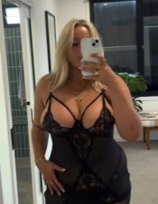 COLOMBIANA MASAJE DEPILACION COMPLETA FERROL