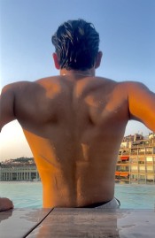 JOVENCITO BIEN DOTADO Y VENOSO, FETICHISTA
