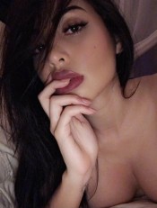 HOLA SOY ALIANA MORENA GUAPA  SUPER SEXI EDAD25 AñOS