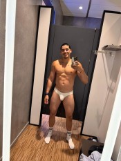 CAMILO LATINO COLOMBIANO