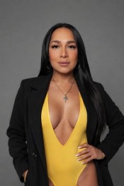 NICOLE SCARLET NOVEDAD EXTRAORDINARIA, MAJA,  ACT  O PAS