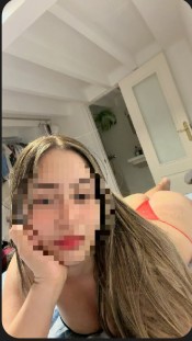 HERMOSA LATINA EN SEVILLA