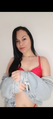 CHICA TRANS COLOMBIANA NATURAL
