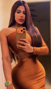 LUCIA UN BESO DE ORO TIBIO