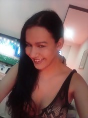 UNA MUñECA TRANS BRASILEñA EN DELICIAS