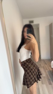 SOY LAURA RECIEN LLEGADA 21 AñOS CARAMELITO  VICIOSO