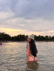 18 AÑITOS TEEN SEXO, CARIÑO Y ATENCIÓN !!! 100% REAL TODA UNA REINA
