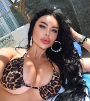 LATINA SEXY PRIMERA VEZ EN IBIZA!