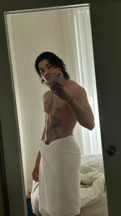 CHICO ACTIVO PASIVO VERSATIL COMPLACIENTE SOLO HOMBRES
