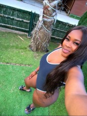 HERMOSA COLOMBIANA GUARRA FIESTERA NOVEDAD EN IRUN