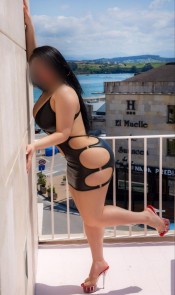 CACHONDA, FIESTERA, APRETADITA, TETAS NATURALES