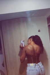 HOLA, SOY JIMENA SOY FUEGO, CURVAS Y MENTE ATRACTIVA
