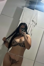 HERMOSA JOVECITA CON CARA DE ÁNGEL FIESTERA AMORSA
