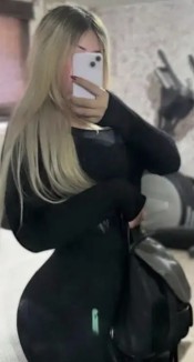 CAMILA SENSUAL Y CALIENTE