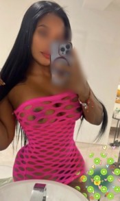 LATINA SEXY DISPONIBLE IMPLICADA Y MUY CALIENTE