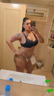LUJURIOSA MORBOSA Y COMPLACIENTE ADICTA AL PLACER