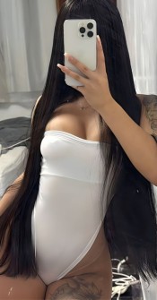 FIESTERA Y MUY CAÑERA ,