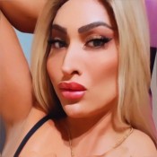 AMANDA LA REINA DE LAS SUPER MAMáDAS ESTILO PORNO