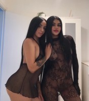 DOS TRAVIESAS JOVENCITAS