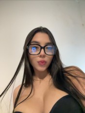 JOVENCITA CON GANAS DE EXPERIMENTAR