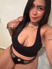 CHICA MUY GUAPA CON GANAS DE COMPLACERTE