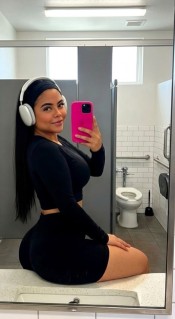 MORENAZA COLOMBIANA 28 AñOS SIN ENGAñOS CON AIRE ACONDICIONADO
