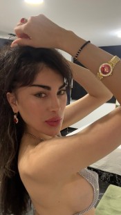 NOVEDAD LA REINA DEL FRANCES SALIVADO BENIDORM