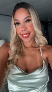 MILA UN áNGEL TENTADOR
