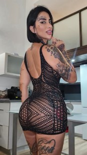 MORBOSA, EXóTICA, TATUADA, GUARRA Y FIESTERA!