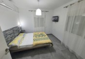 HABITACIONES Y APARTAESTUDIOS POR SEMANA