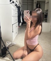 CHICA IMPLICADA CARIñOSA