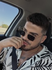 POR VIALIA, CHICO DE LUJO COLOMBIANO FIBRADO
