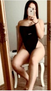 KATIA ESCORT FIESTERA A TOPE