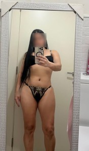JOVENCITA LISTA PARA COMPLACERTE LLAMAME