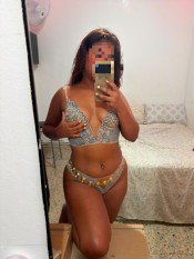 ZARA COLOMBIANA 23 AÑOS