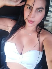 SOY UNA LINDA COLOMBIANA DE TETAS GRANDES