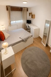 ALQUILER DE HABITACIONES EN 4 CAMINOS (A CORUÑA)