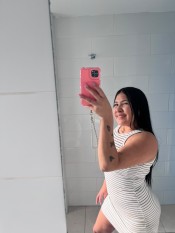 MUY COMPLETA Y COMPLACIENTE