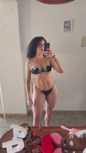MUJER EN MONFORTE DE LEMOS GUAPA Y ATRACTIVA UNA DIOSA CACHONDA Y CALIENTE