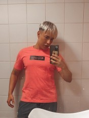MASAJES CUERPO A CUERPO COM VERGA DURA XXL DETRáS!