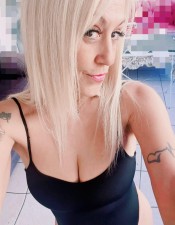 ARGENTINA RUBIA EXPLOSIVA MADURITA