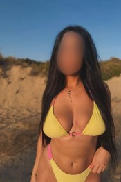 IMPLICADA CACHONDA DESEOSA DE PASION Y LUJURIA