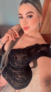 EMILY RUBIA DELGADA NUEVA